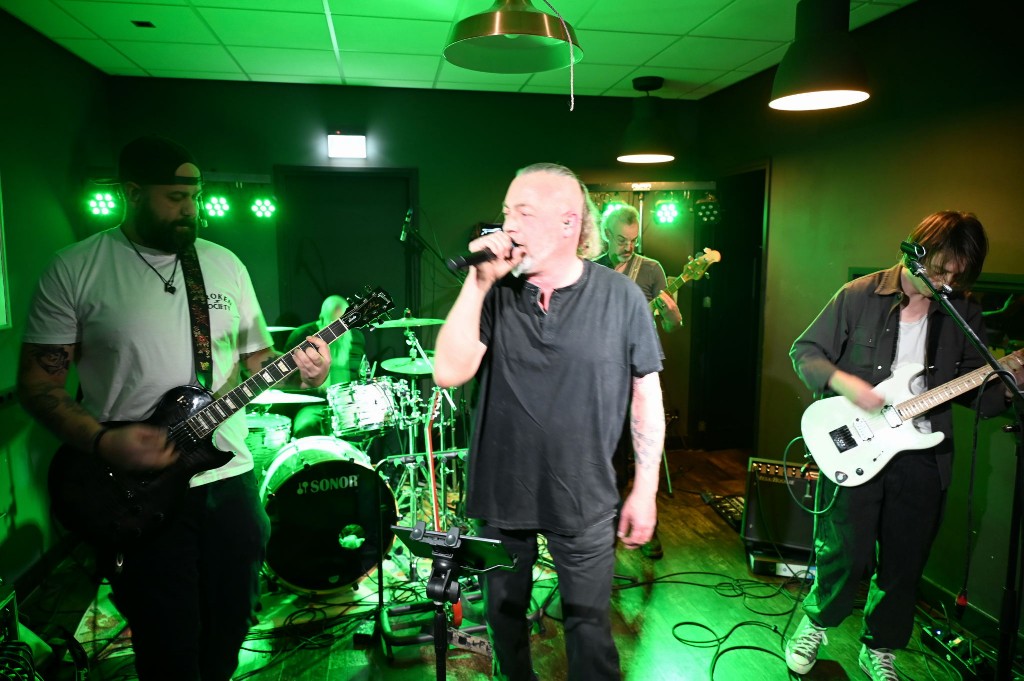 ../Images/10 jaar Ro's Barbershop 164.jpg